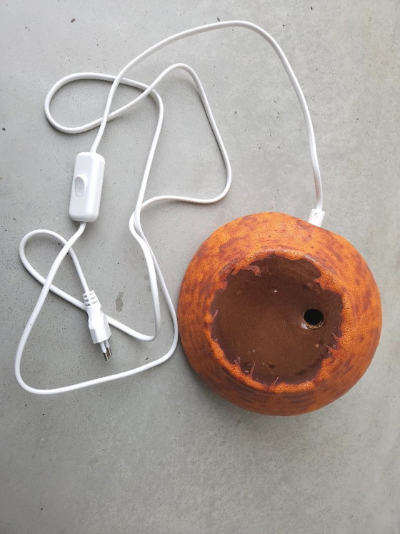 Image 1 of Keramieken vintage tafellamp, chamotte klei, oranje brutalist aardewerken mcm lamp