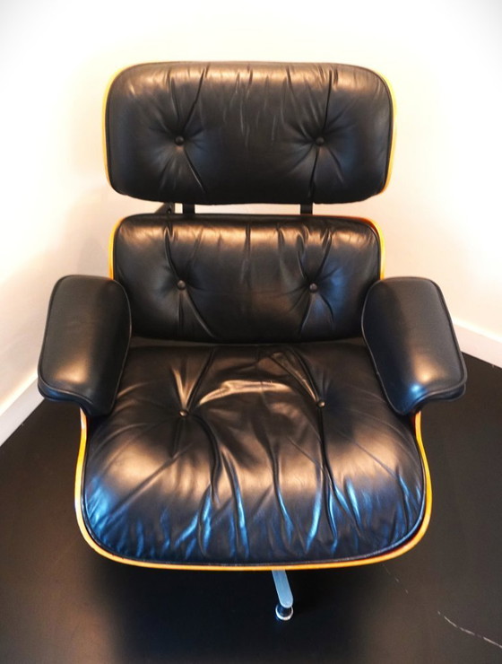 Image 1 of Herman Miller Eames Loungesessel + Ottoman