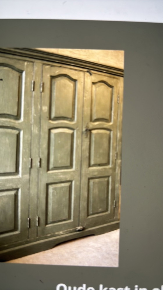 Old teak wood cabinet with 4 doors, olive green color, Storage cabinet, Metal (photo 5 of 5)