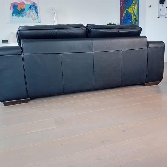 Image 1 of Sofá de cuero de 3 plazas Zanussi