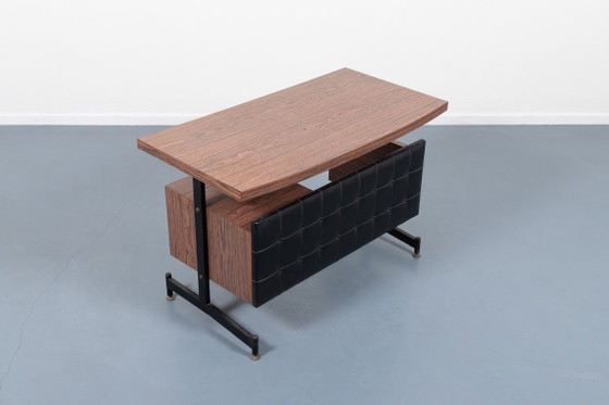 Image 1 of Italiaans modern bureau uit het midden van de 20e eeuw, uit de jaren 60.