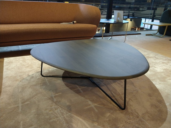 Image 1 of Mesa de centro con trípode Pode