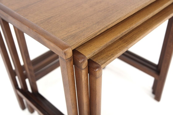 Image 1 of https://www.nordikdna.com/product-page/tables-gigogne-en-teck-suède-1960