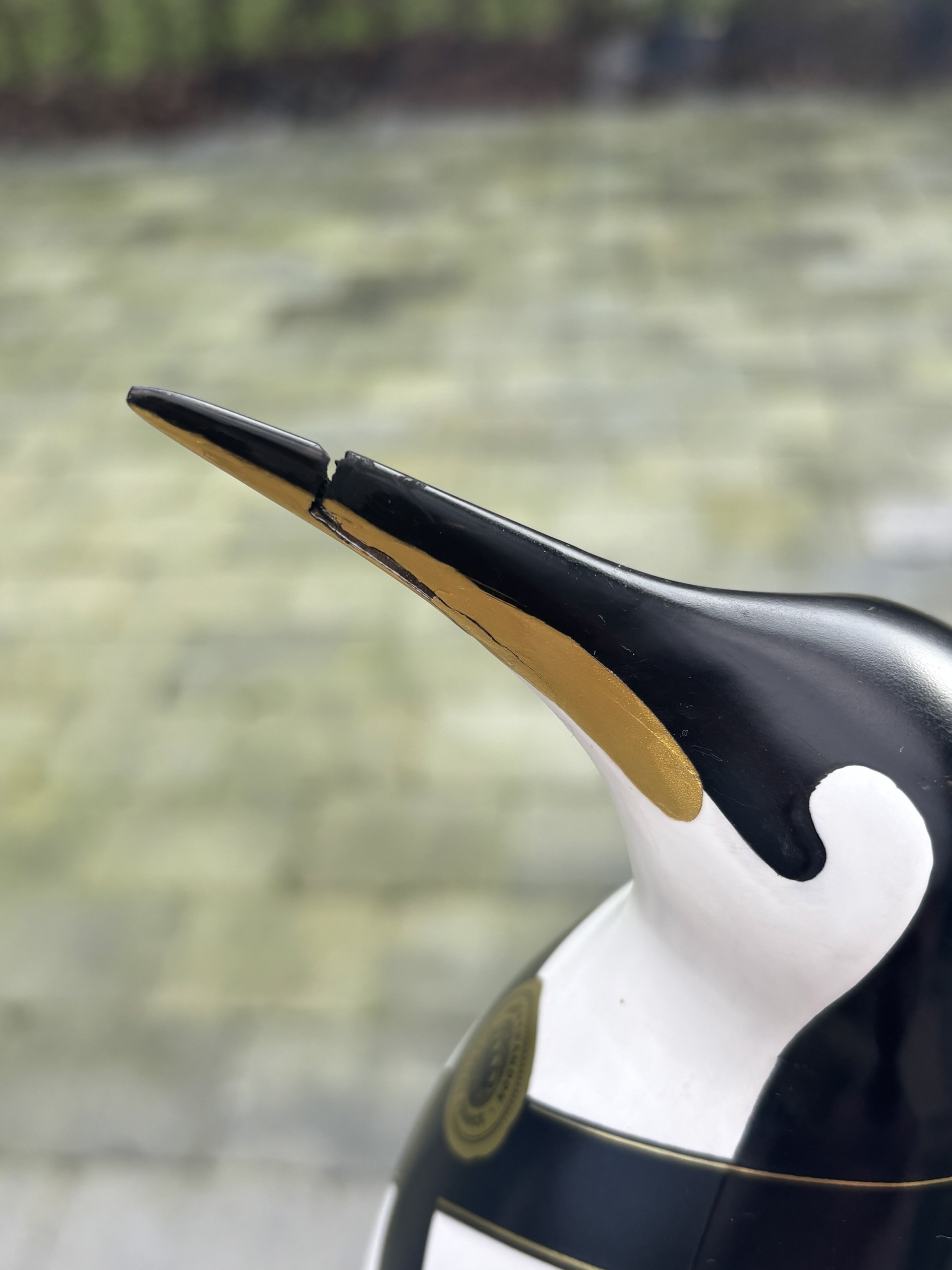 Original display Penguin Moët & Chandon Ice Imperial | €300 | Whoppah