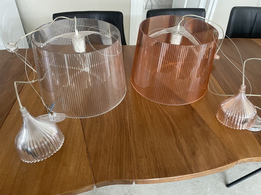 4 Kartell hanglampen, 2x doorzichtig, 2x rose(oranje)