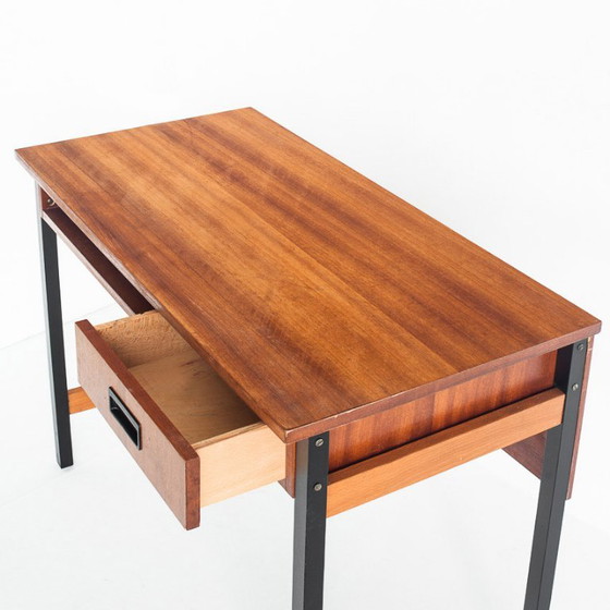 Escritorio antiguo de un cajón. Chapa de caoba y madera maciza de haya. Francia, década de 1960. – Wood (photo 5 of 10)