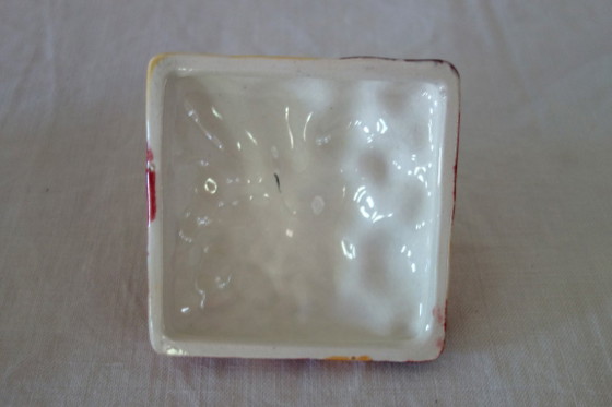 Image 1 of Antike, quadratische Bonboniere/Obstkorb aus Sarreguemines-Keramik.