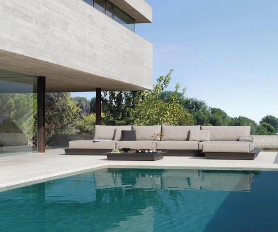 Image 1 of Set completo di divani, sedie, tavolo e braccioli Manutti Air Lounge modulari