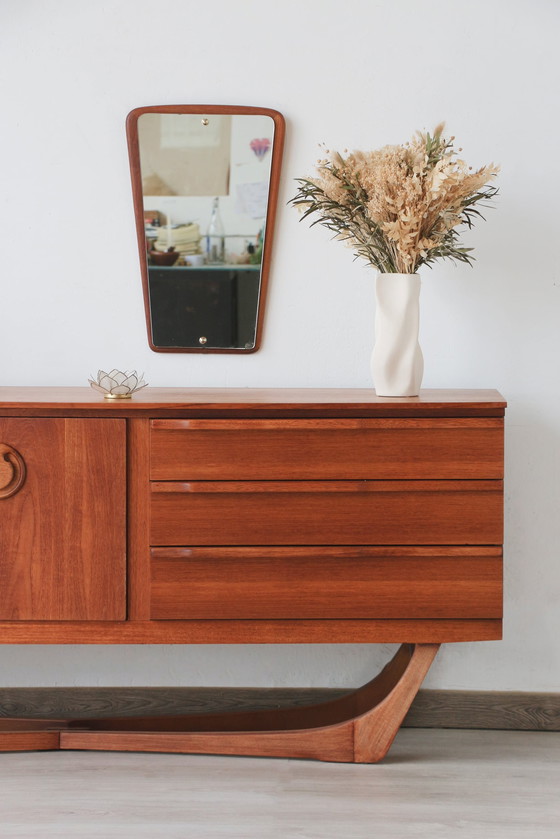 Image 1 of Vintage Beautility Teak dressoir - jaren 60