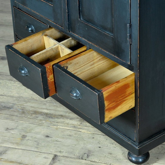 Pine Cabinet With 6 Drawers, Circa 1920 – Metal, Wood, Vintage (photo 6 of 11)