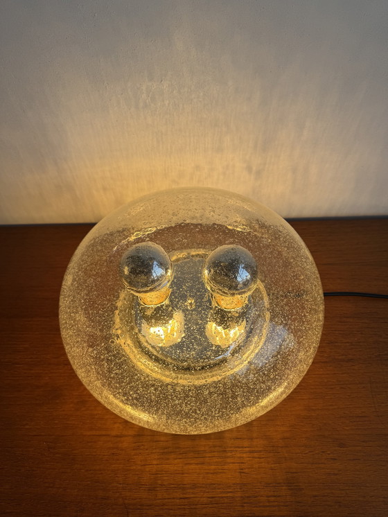 Image 1 of Lampe de table vintage en verre bullé - Élégance de l'ère spatiale