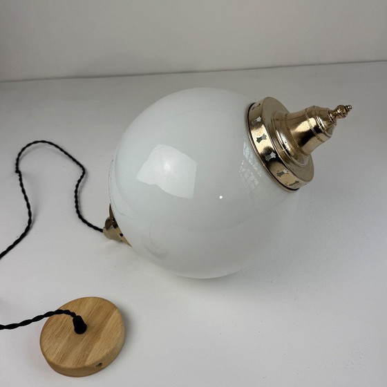 Image 1 of Lampada a sospensione vintage in vetro opalino, 23 cm XL