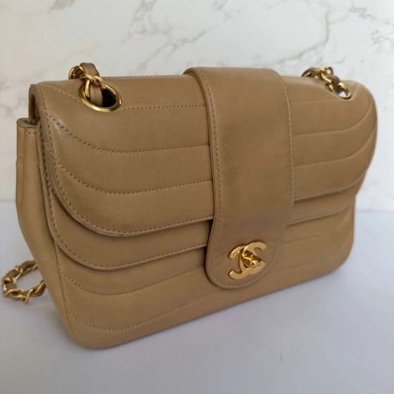 Chanel medium vintage quilted horizontal stitch lambskin flapbag – Other bags (photo 7 of 23)