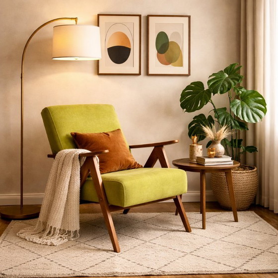 Vintage fauteuil in mid-century modern stijl: limoengroene stof, frame van beukenhout. – Wood (photo 4 of 14)