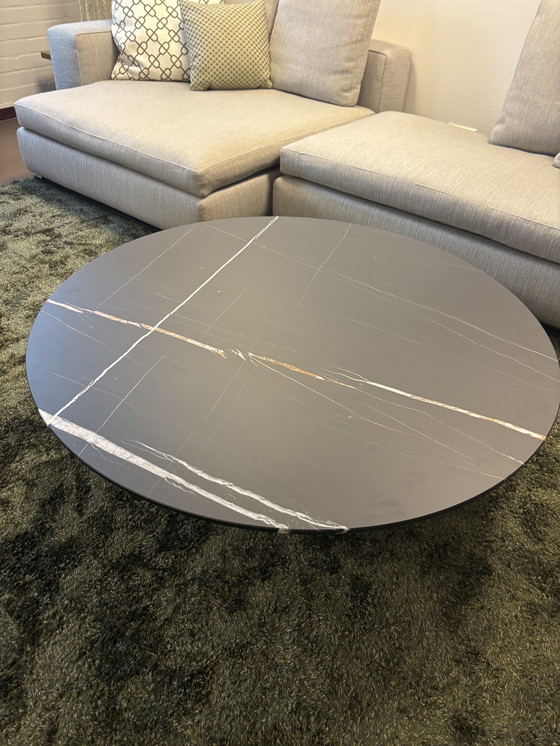 Image 1 of Minotti Catlin coffeetable sahara Marble 113cm 