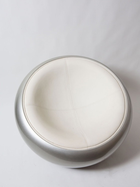 Image 1 of Weltraum-Schalenstuhl