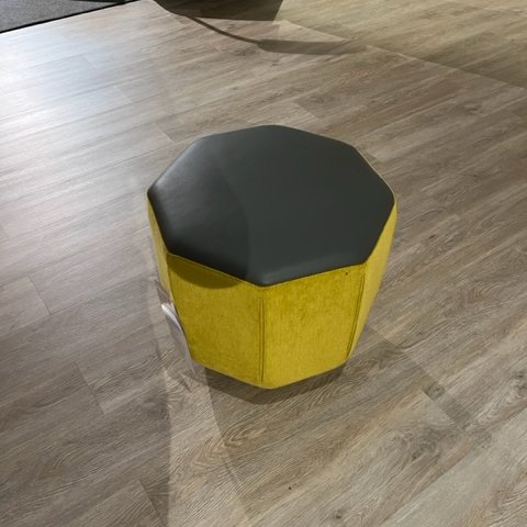 Image 1 of Leolux Amulett-Pouf - Ø48