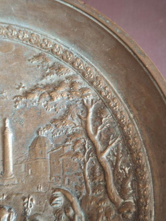 Image 1 of Paar Bronzebecher des Zweiten Kaiserreichs im antiken Stil: Der Triumph der Tugend und Neptun und Amphitrite