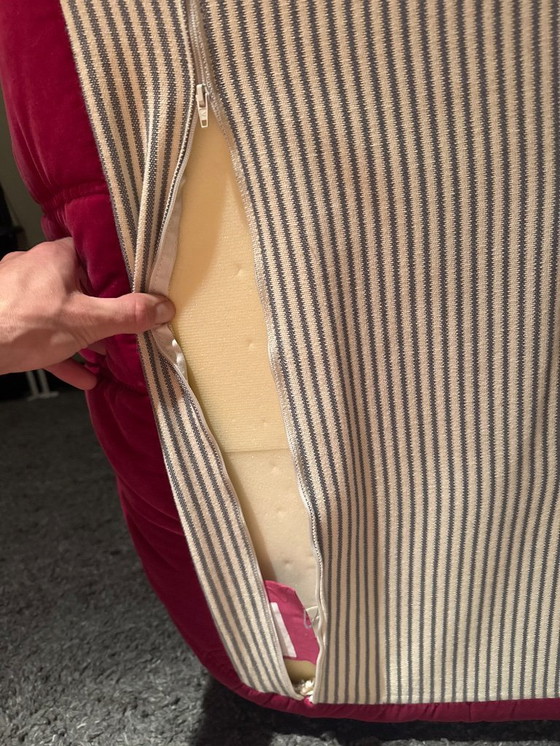 Image 1 of Togo Ligne Roset Samt Rosa