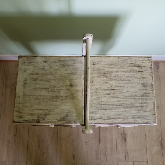 Image 1 of Unieke XXL Vintage Harmonica Naaikist – Whitewash – 153 cm spanwijdte