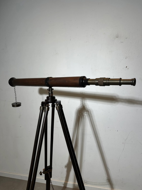 Telescopio de madera – Esculturas (photo 3 of 6)