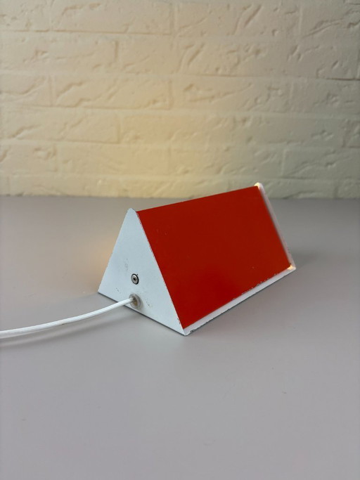 Anvia Model 7013 ‘Triangle’ wall lamp – J.J.M. Hoogervorst
