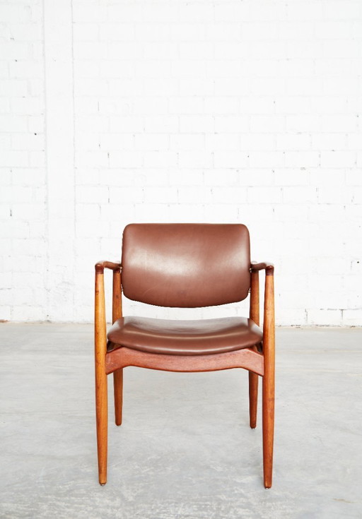 Silla tipo capitán vintage de teca de Erik Buch para Ørum Møbler
