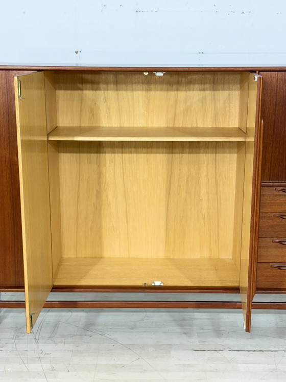 Aparador alto de teca de mediados de siglo, de la década de 1960 – Mueble para salón – Aparador (photo 5 of 20)