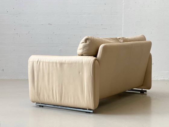 Image 1 of Vintage beige leren tweezitsbank, Zwitserland, jaren 80