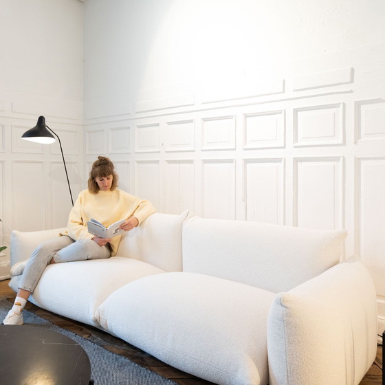 Image 1 of Arflex Marenco 4 seater sofa 96x255cm in fabric T show model