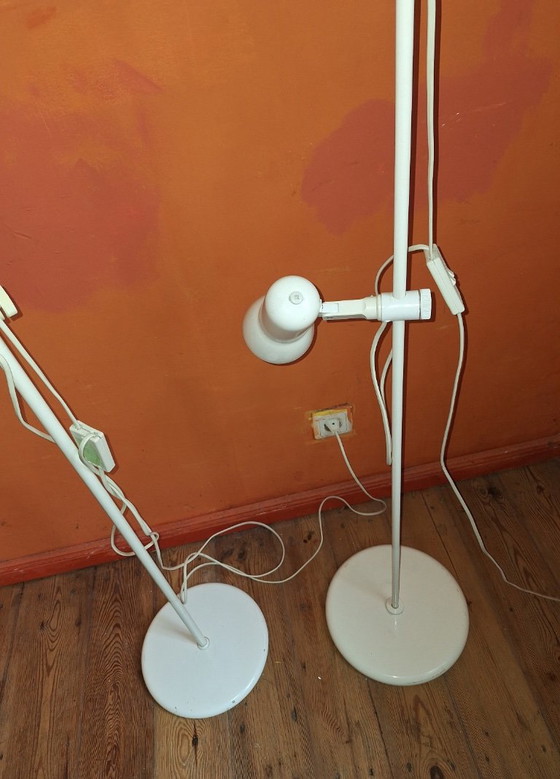 Par de lámparas de pie italianas multi-ajustables con 2 focos, década de 1970. – Metal (photo 9 of 11)