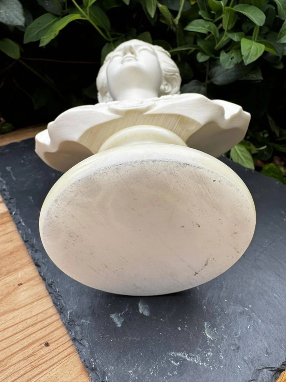 Busto de alabastro de mujer, firmado Arnaldo Giannelli, fechado 1980. – Esculturas, Stone, Vintage (photo 11 of 11)