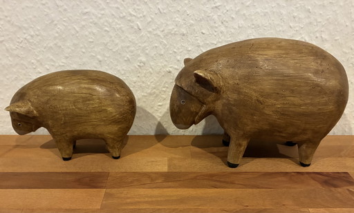 2 sheep figures made of casting compound