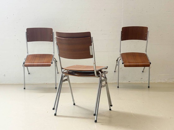Image 1 of 6 vintage stapelstoelen met chromen frame, jaren 70