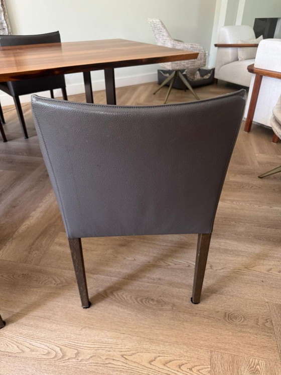 6 Leolux Pyrite Eetkamerstoelen Grijs – Esszimmerstühle, Leather, Wood (photo 6 of 6)