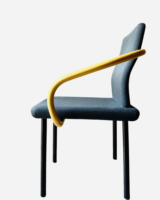 Image 1 of 4x Mandarin stoel van Ettore Sottsass voor Knoll, 1986 - Blauwe stof, armleuningen in bamboelook