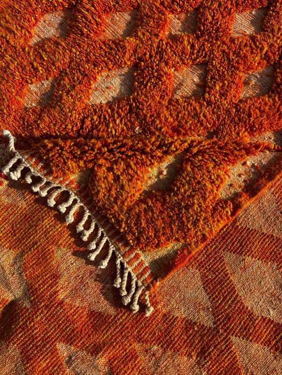 Image 1 of Marokkaans Mrirt wollen tapijt – Handgemaakt oranje designkleed 250x250 cm – Luxe modern boho tapijt