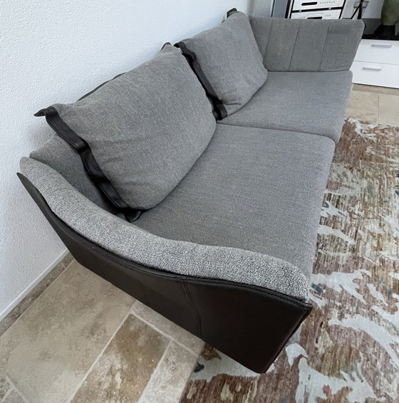 Image 1 of 2x Zitbank Milton JR