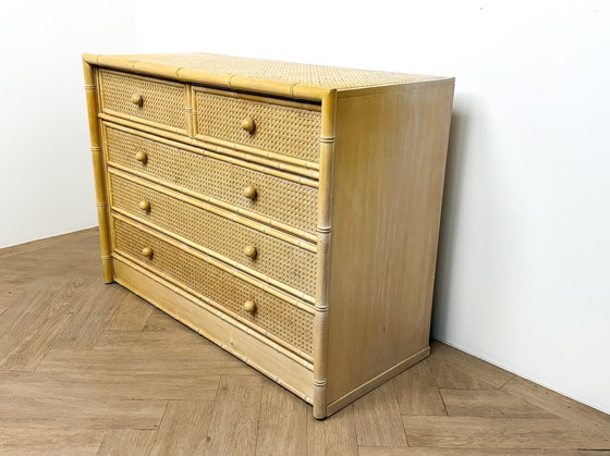 Image 1 of Vintage faux bamboe, rotan rieten ladekast, commode 