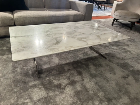 Image 1 of Flexform Fly Coffeetable 80X130 Cm In Calacatta Oro Marmer