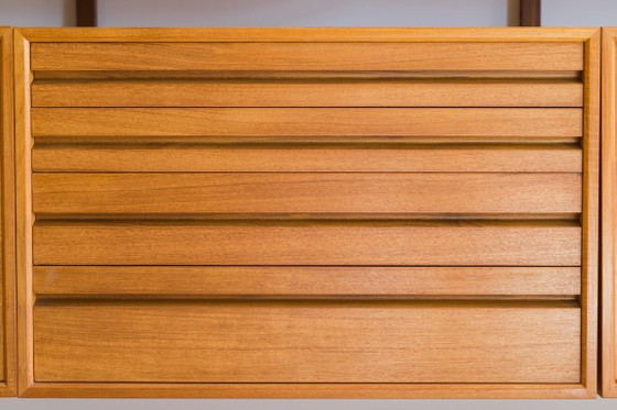 Image 1 of Modulair wandplankensysteem van Poul Cadovius voor Cado, jaren 60.