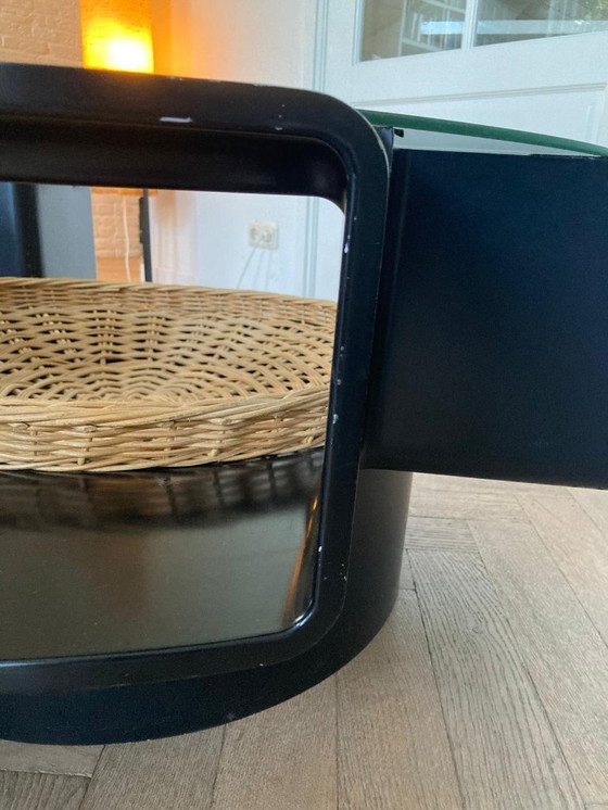 Image 1 of Table basse Curver, OVNI de l'ère spatiale, par Jean Maneval