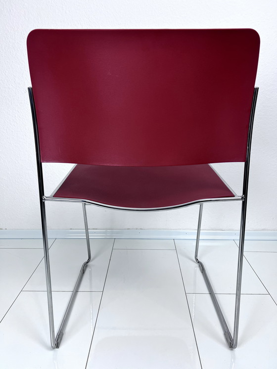 Image 1 of 2 x HOWE 40/4 bijzetstoel - Iconisch ontwerp