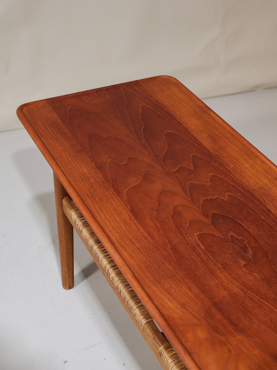 Image 1 of Tavolino da caffè Hans Wegner AT10 in legno di teak e rattan