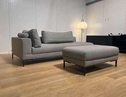 NEW CONDITION Design on Stock Aikon Lounge + WARRANTY