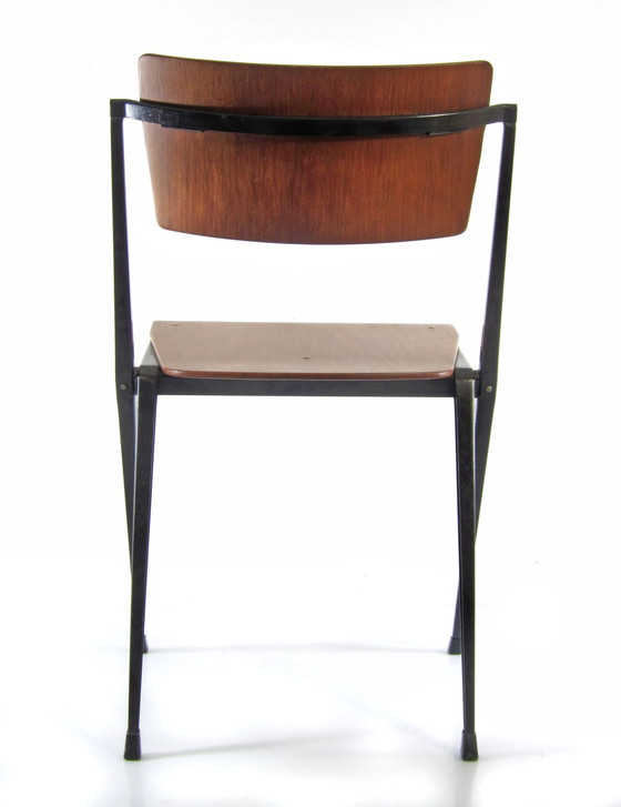Wim Rietveld “Pyramid” Chair – Original 1959 Design for Ahrend de Cirkel – Seating area, polished steel (photo 3 of 7)