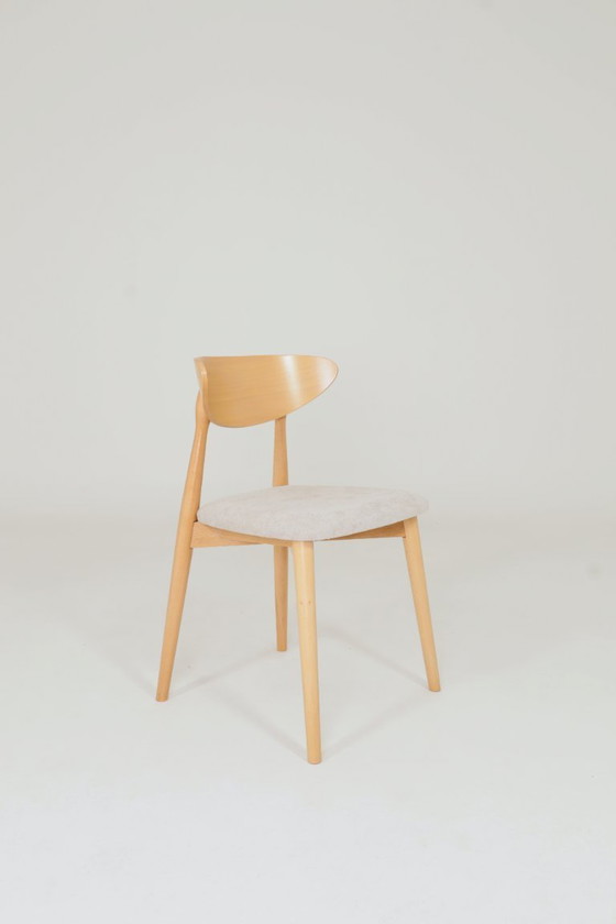 Image 1 of Moderne set van 6 eetkamerstoelen, ecru Farbic en natuurlijk beukenhout