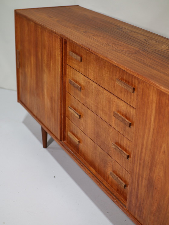 Image 1 of Dressoir Vintage Lowboard Teakhout Deens