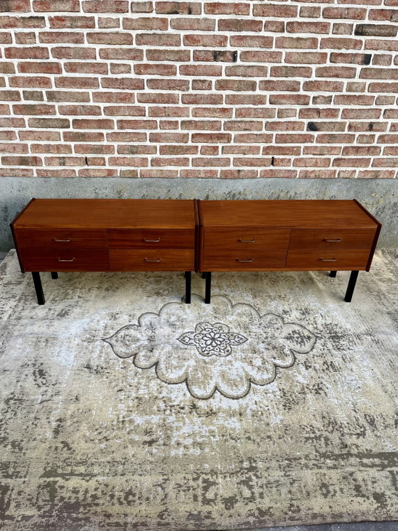 Image 1 of Vintage teakhouten lowboard tv-meubel