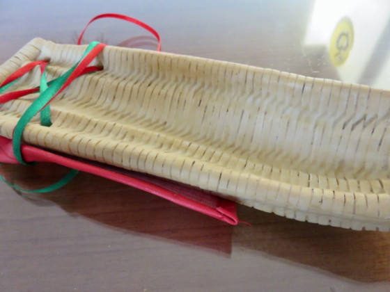 Image 1 of Pelota decorativa de resina, País Vasco, años 60-70.